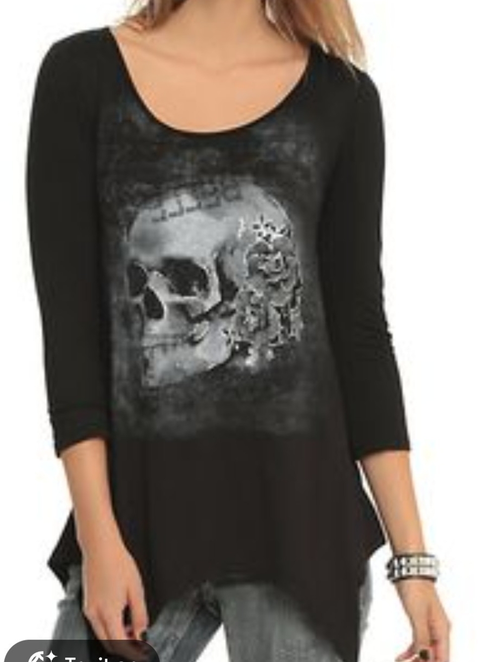 Hot Topic Black Skull Scoop-Neck Tunic Top